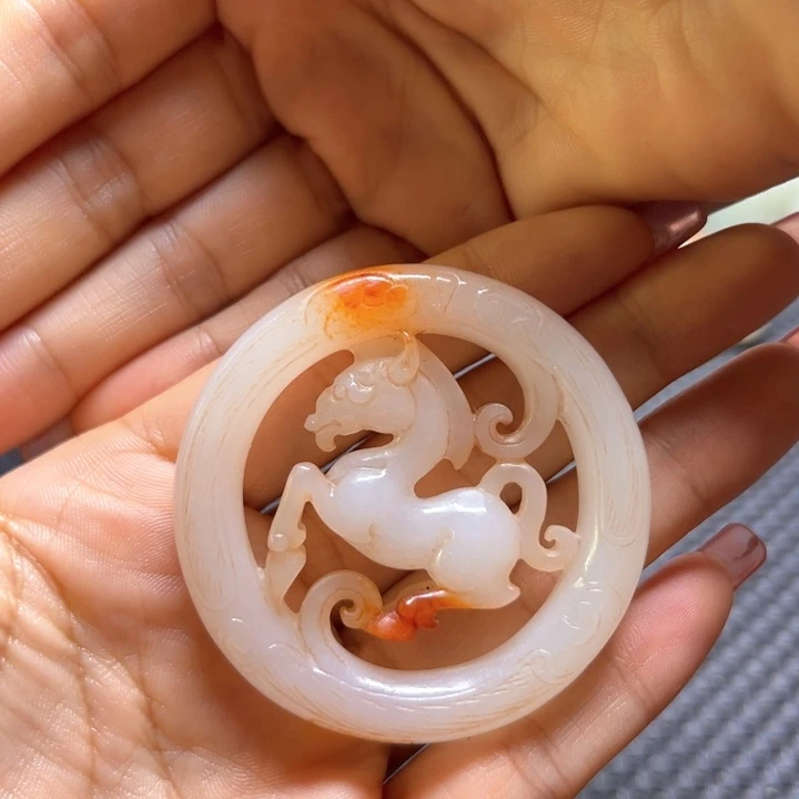 未镶嵌和田玉（糖玉）挂件