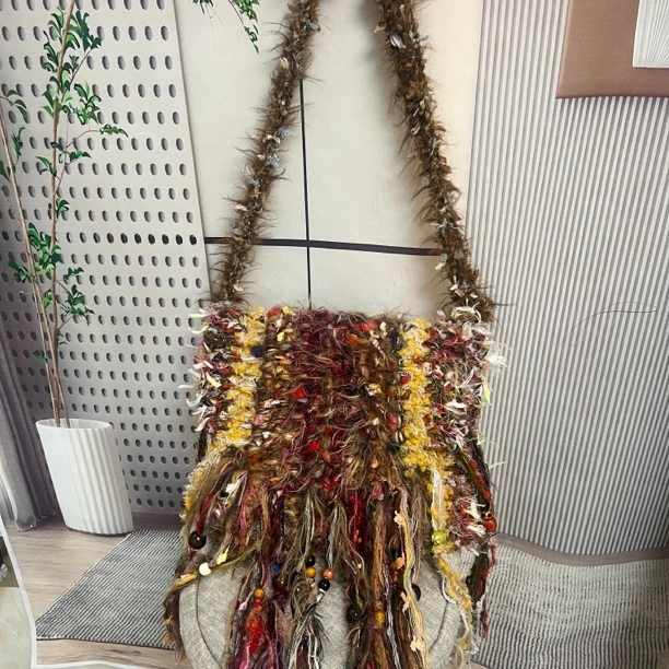 手工钩织流苏波西米亚风混线包
