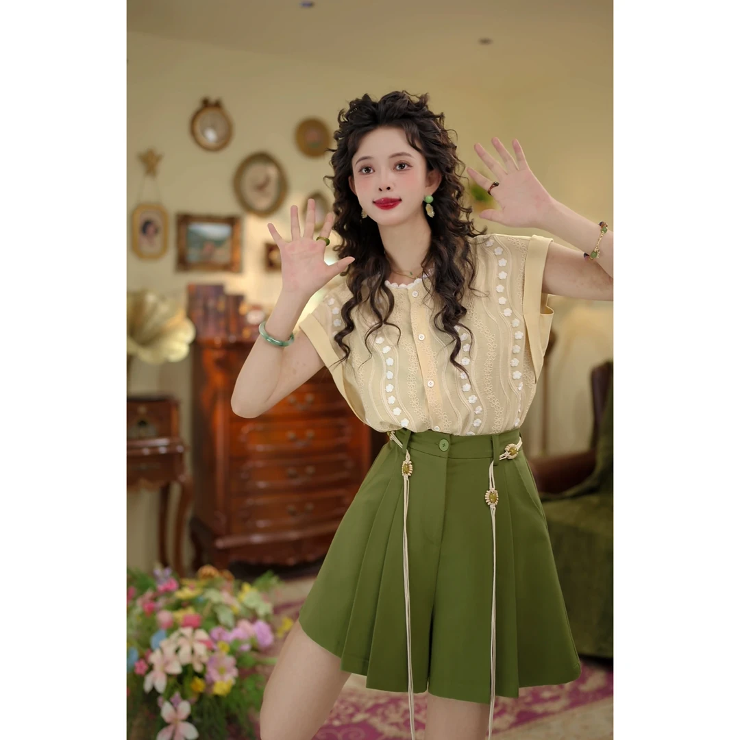 扣子家【黄雾鸢尾】港风复古薄款透气衬衫刺绣设计感上衣KK0726101