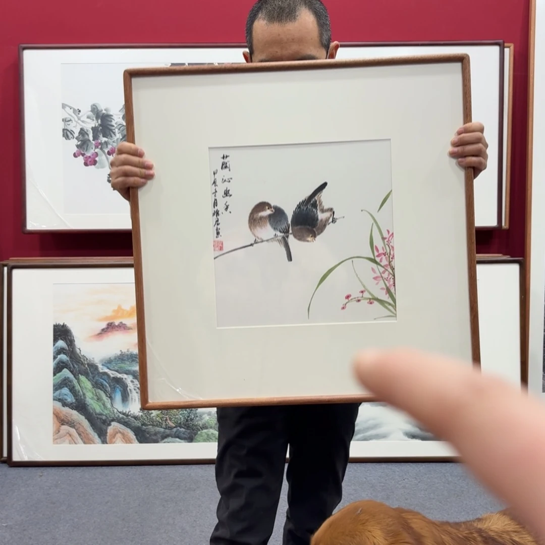 国画带框绘画作品