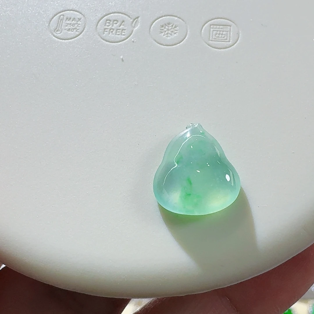 翡翠颈饰未镶嵌裸石