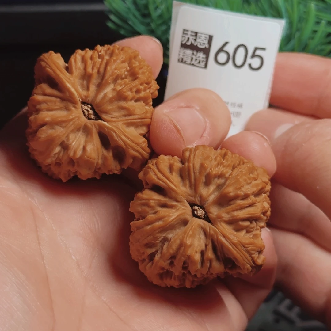 文玩核桃吊坠文玩核桃