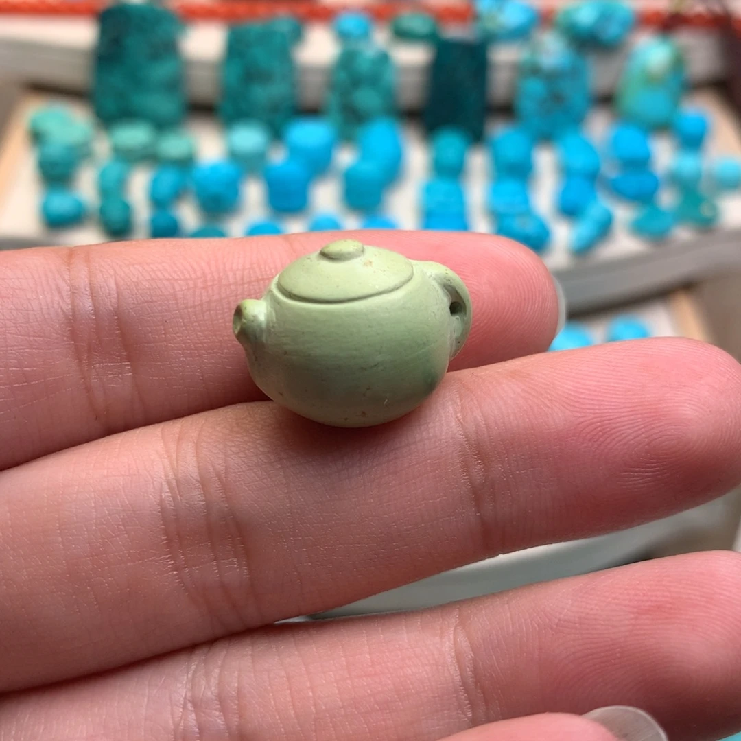 绿松石未镶嵌珠宝奇石