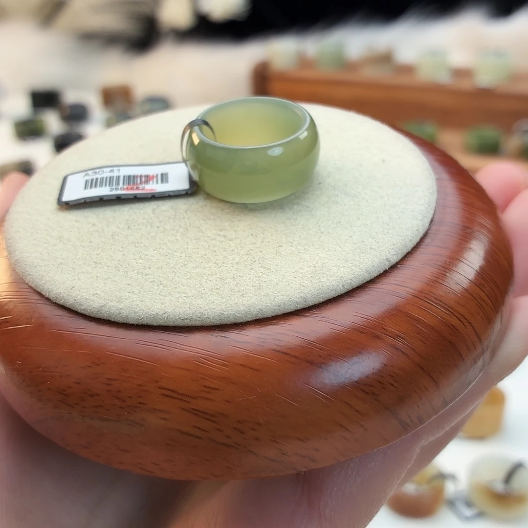 和田玉未镶嵌戒指湖水色墩墩17.64mmj14