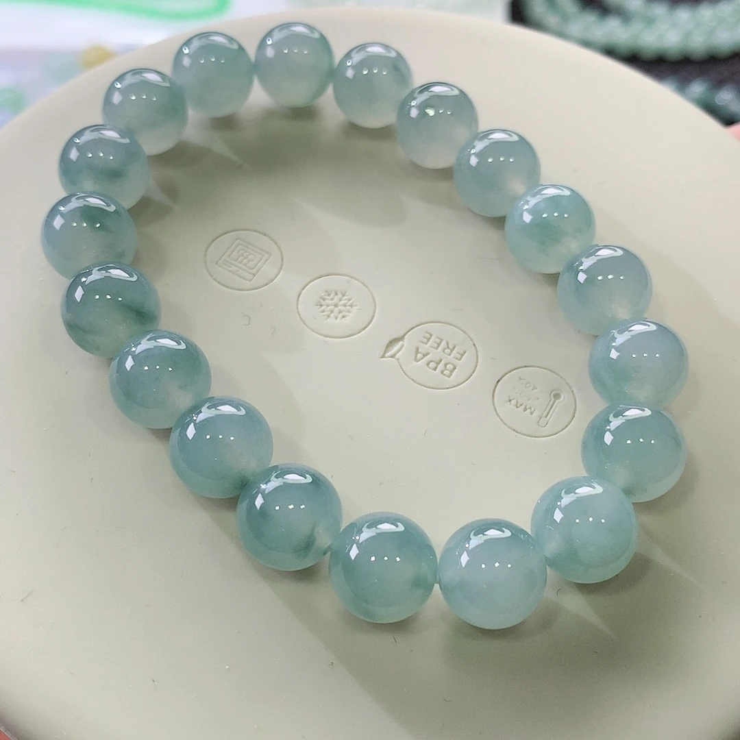 翡翠手链未镶嵌翡翠