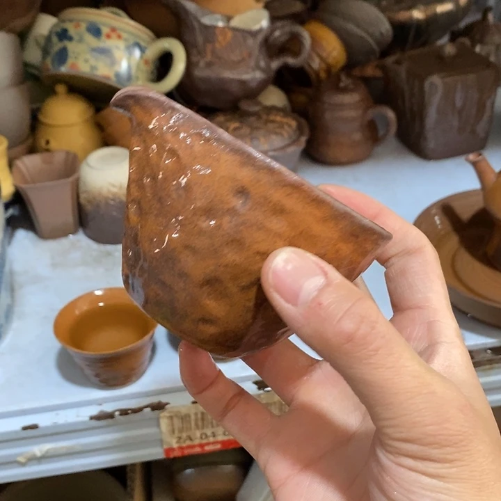 瓷片荷花的小秘密是否还有一个月