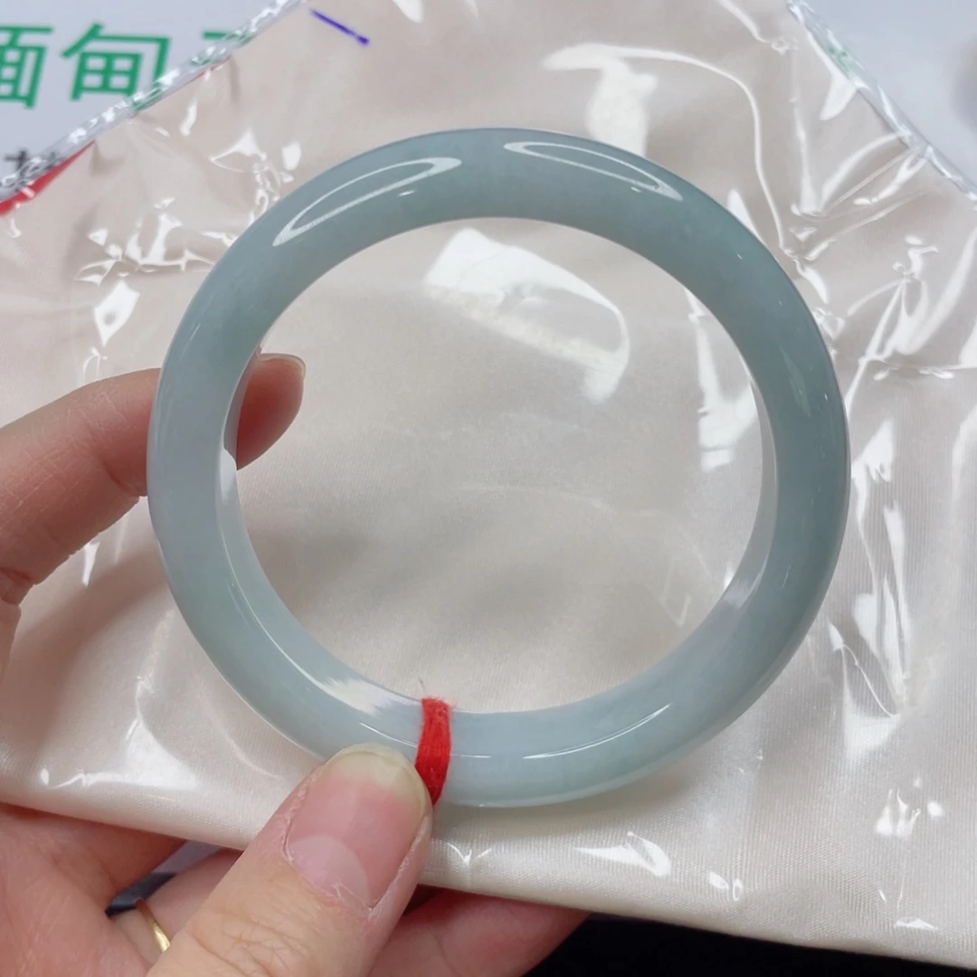 未镶嵌手镯翡翠手镯