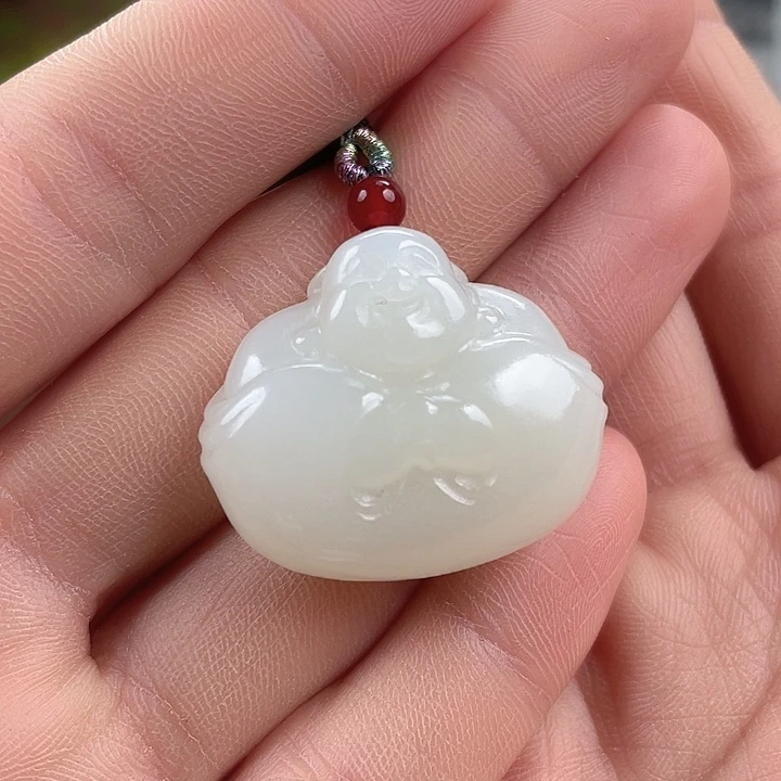 颈饰未镶嵌和田玉（糖玉）