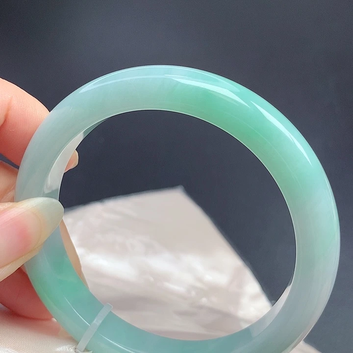 翡翠未镶嵌手镯58.6圈口