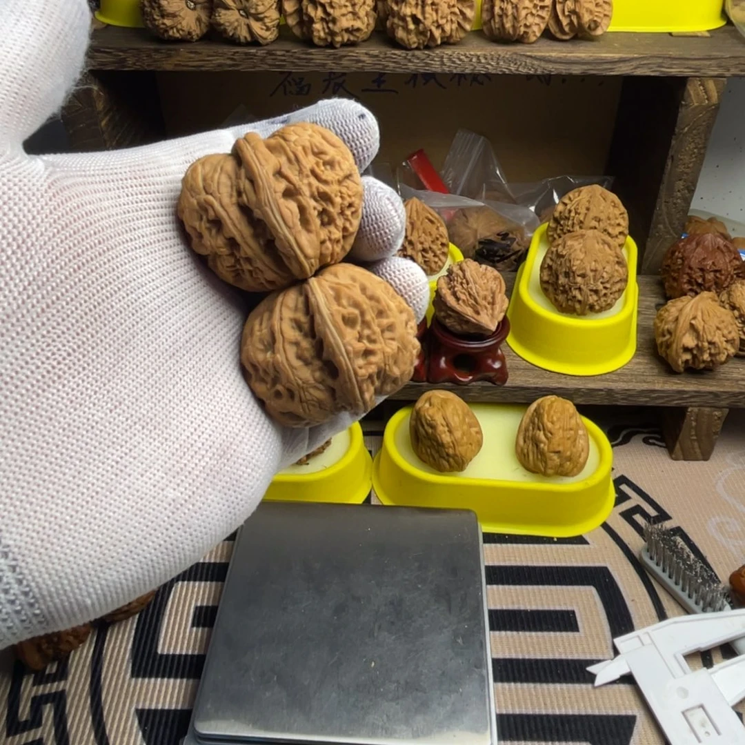 文玩核桃吊坠精品元宝