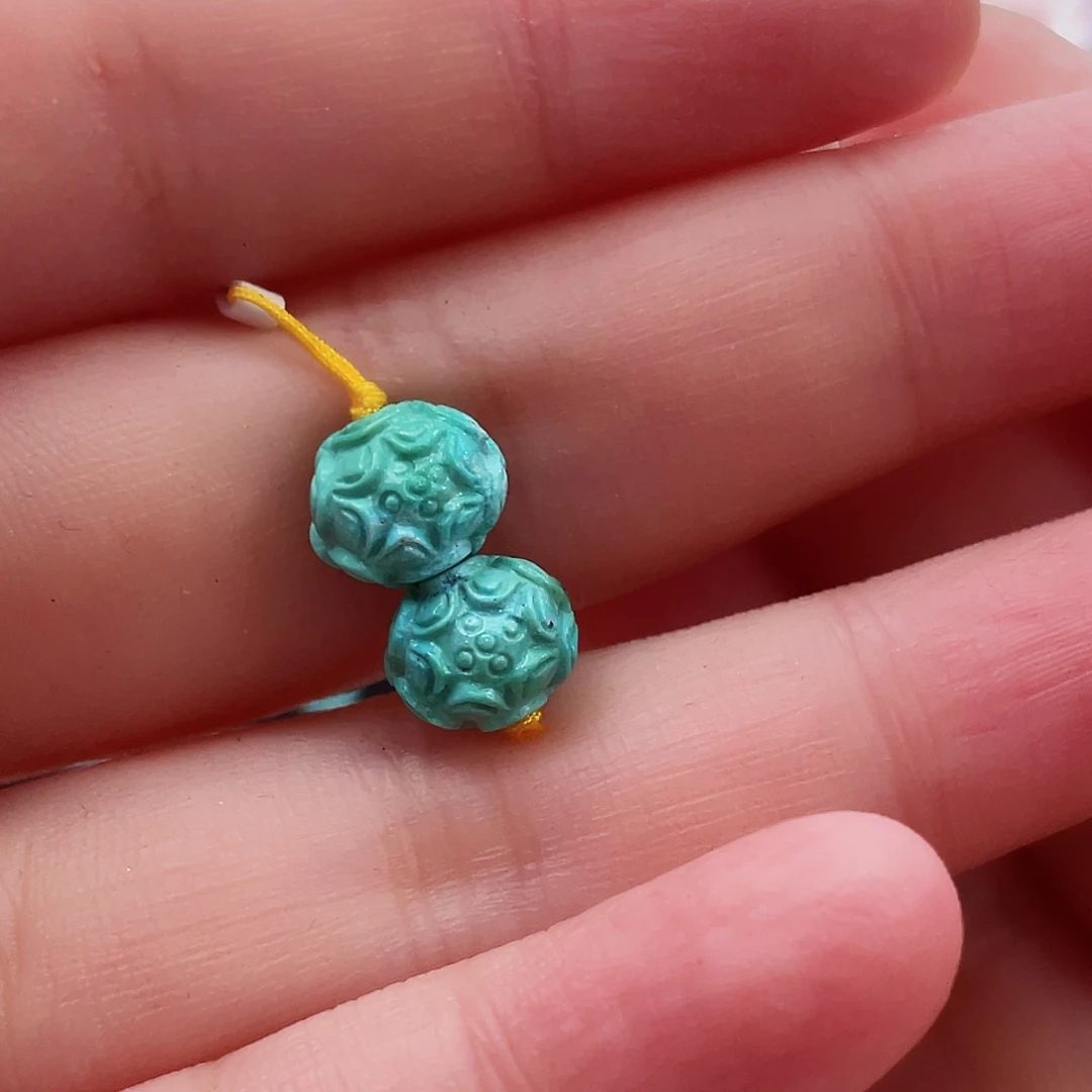 绿松石颈饰未镶嵌