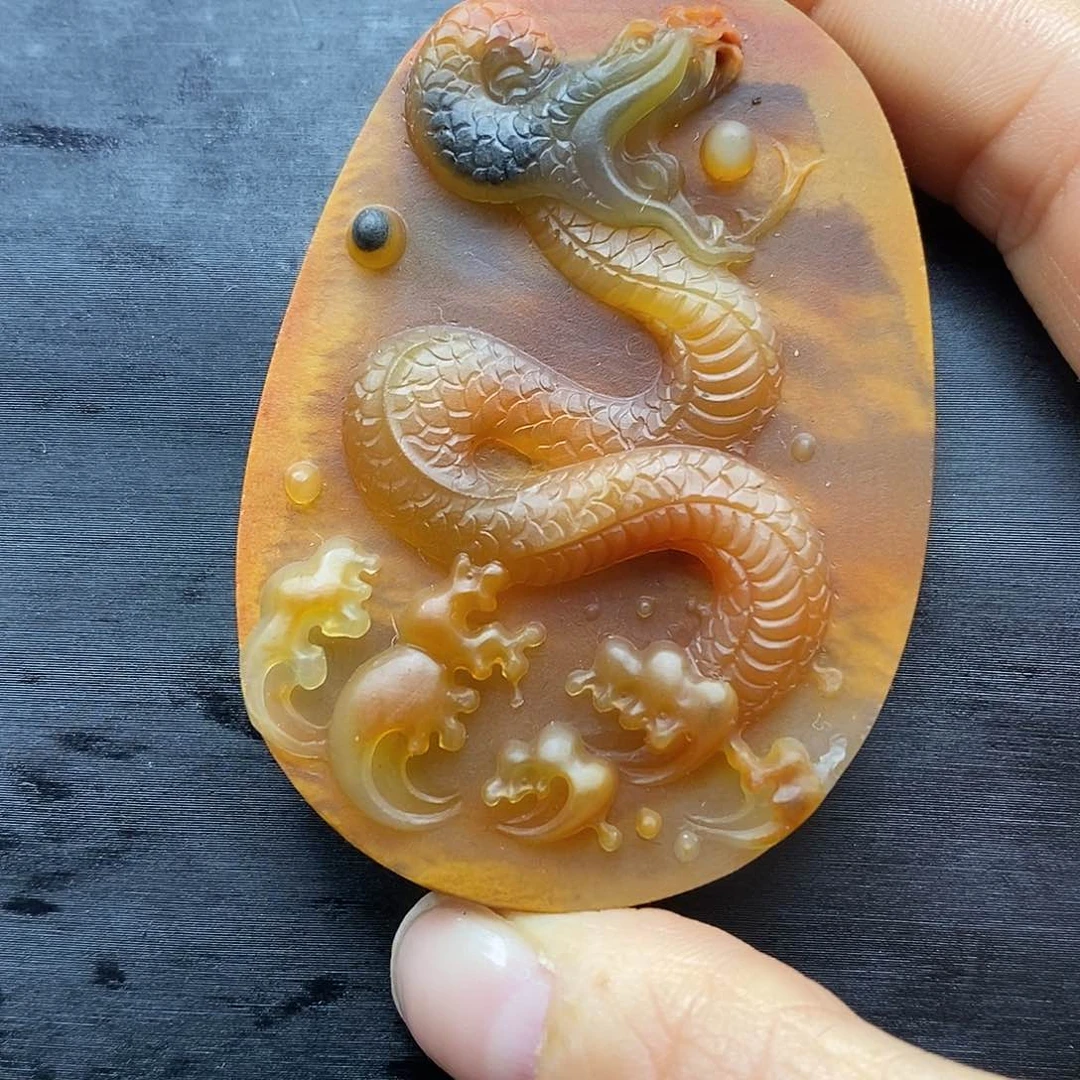 石英质玉（黄龙玉）颈饰未镶嵌