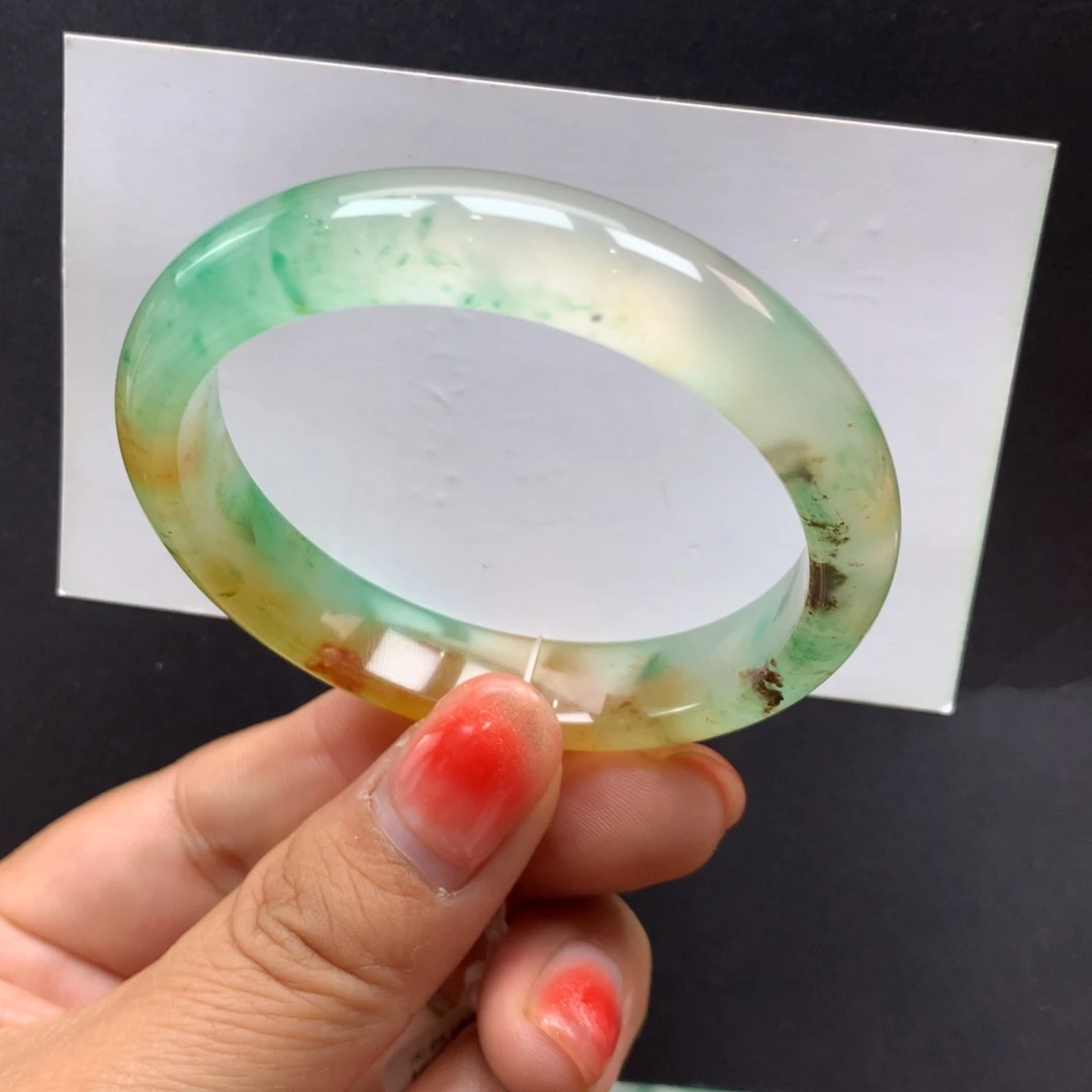 石英质玉未镶嵌手镯