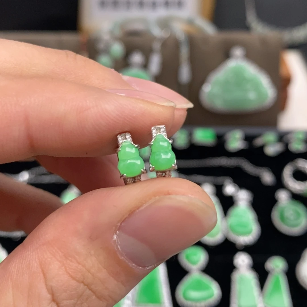 翡翠耳饰银S925镶嵌天然翡翠