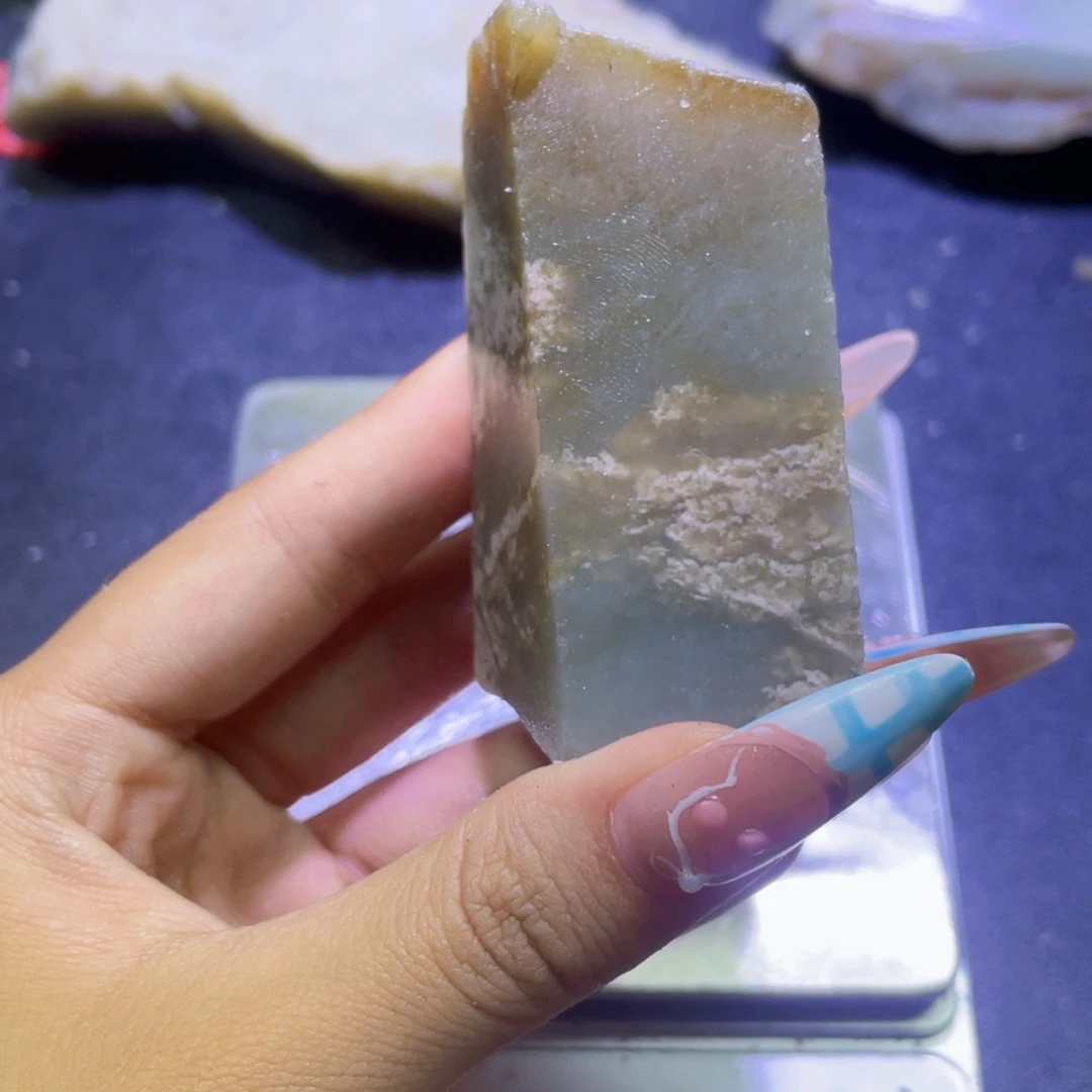 未镶嵌和田玉（糖玉）珠宝半成品
