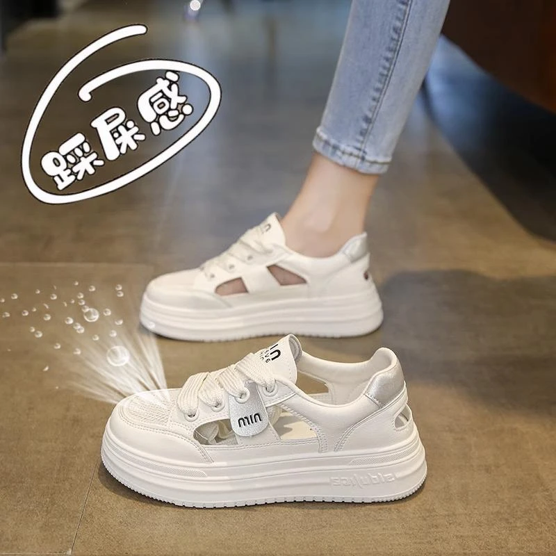 女鞋踩屎感运动凉鞋女夏季镂空孕妇洞洞鞋子小码34配裙子小白板鞋