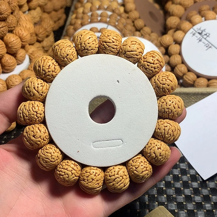 雨***步桃核手串14#盘锦肌肉