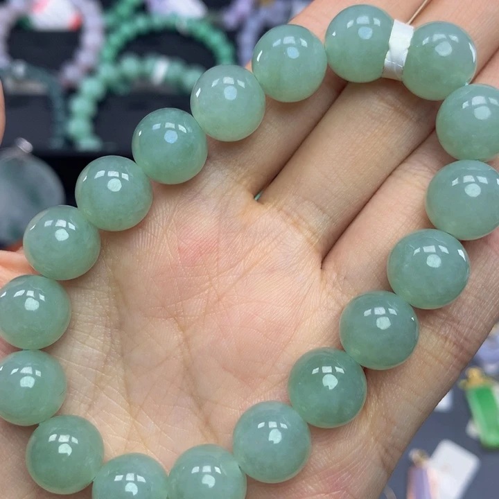 翡翠手链未镶嵌翡翠