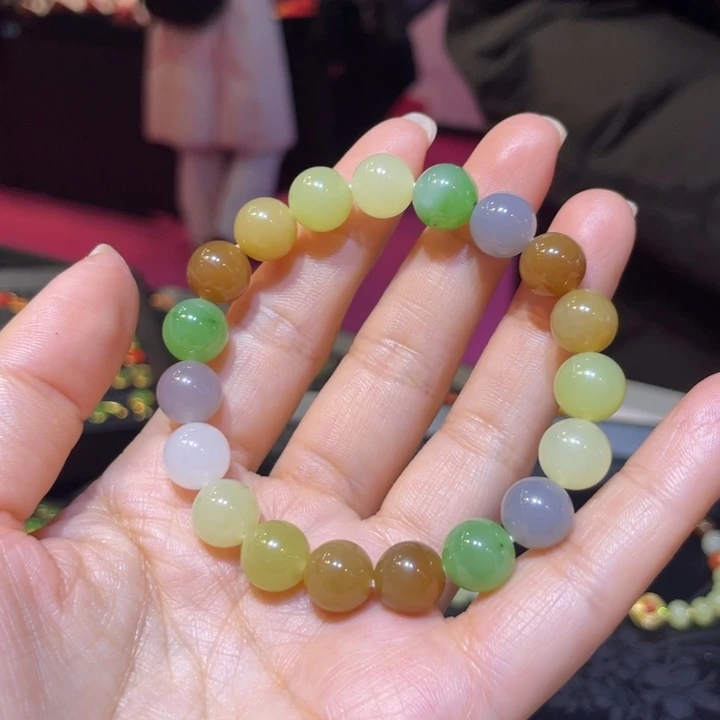 和田玉未镶嵌手串