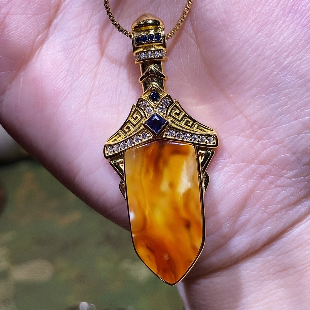 银S925镀金镶嵌颈饰琥珀