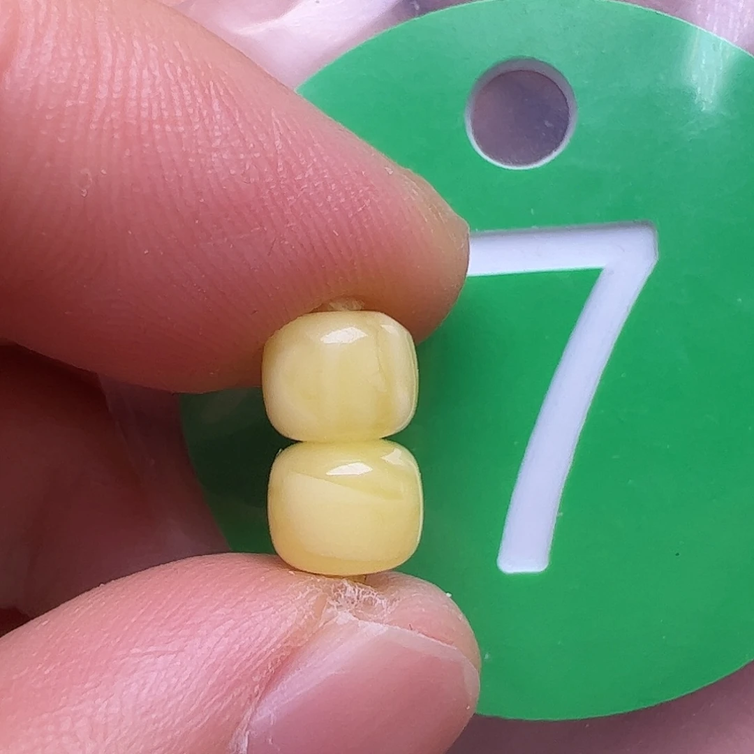 未镶嵌蜜蜡裸石6m m