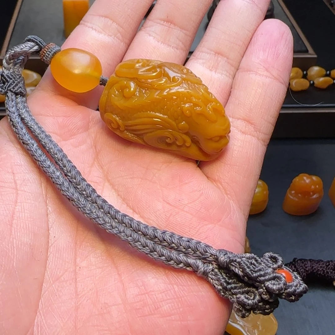 田黄石猜*，寿山田黄石