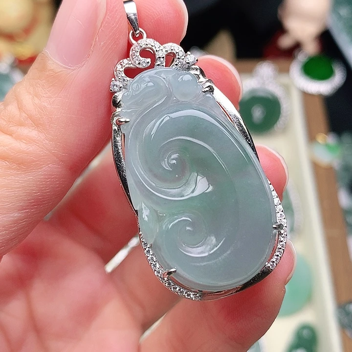 颈饰银S925镶嵌翡翠吊坠