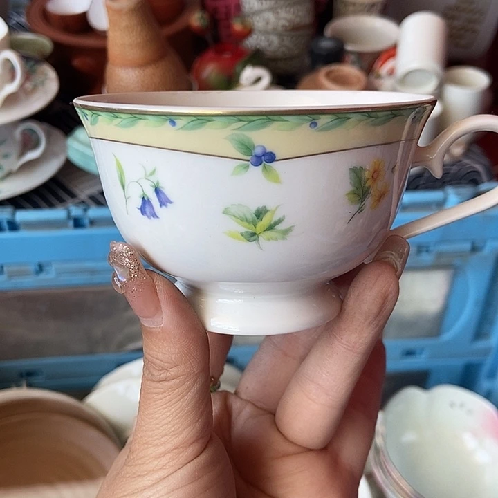 瓷片雷蕾大漂亮雷蕾大漂亮雷蕾大漂亮520