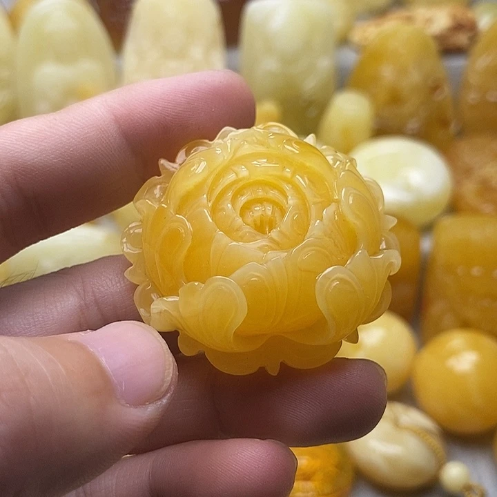 琥珀颈饰未镶嵌琥珀蜜蜡吊坠