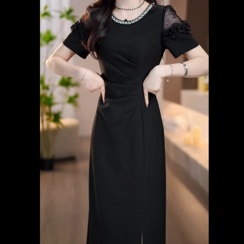 2025夏季新款名媛范肩部蕾丝镂空小黑裙经典显瘦礼服连衣裙M-4XL