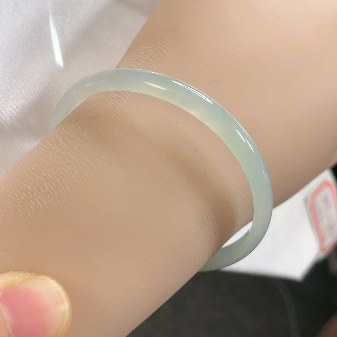 翡翠手镯未镶嵌 正圈①⑤⑧