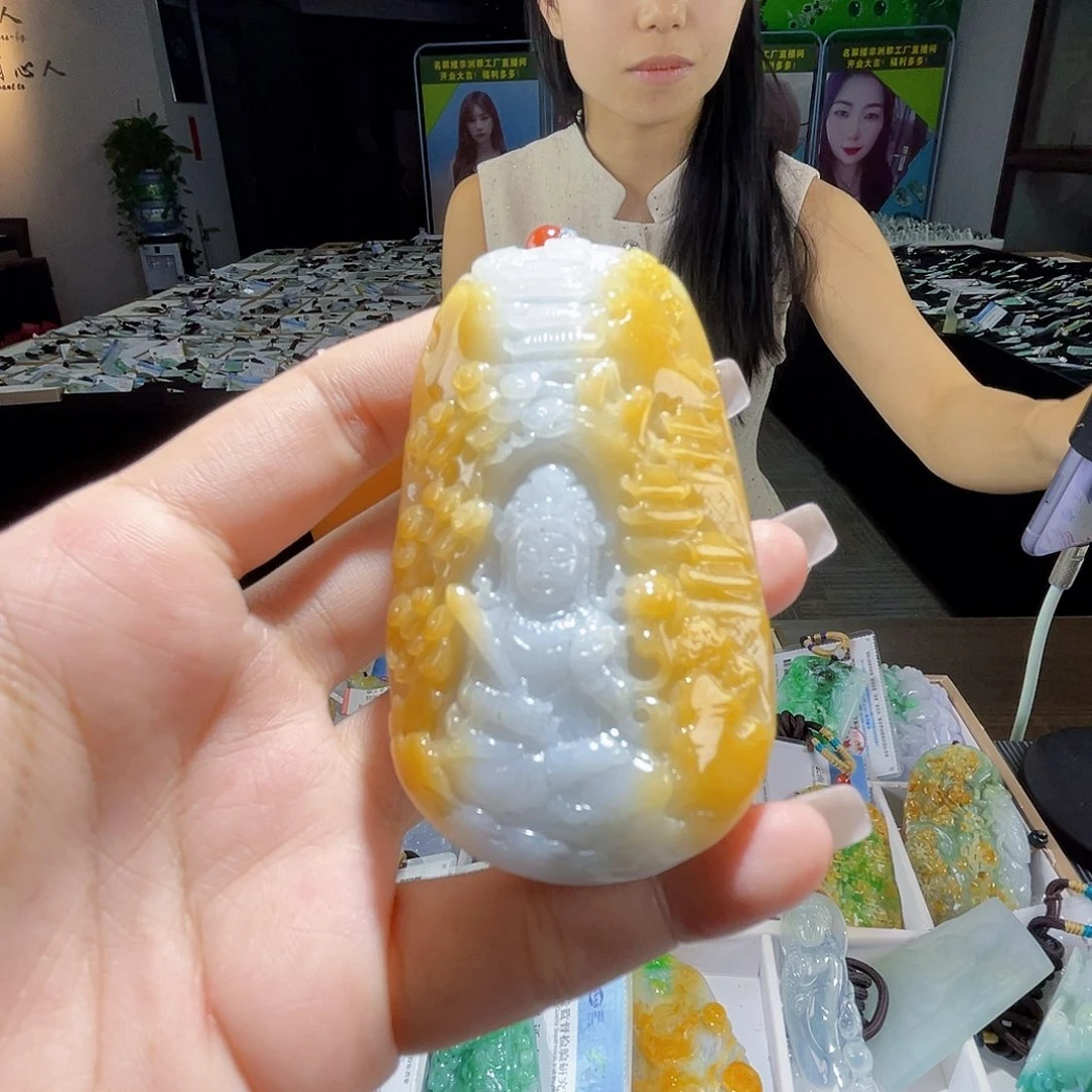 颈饰未镶嵌翡翠一个