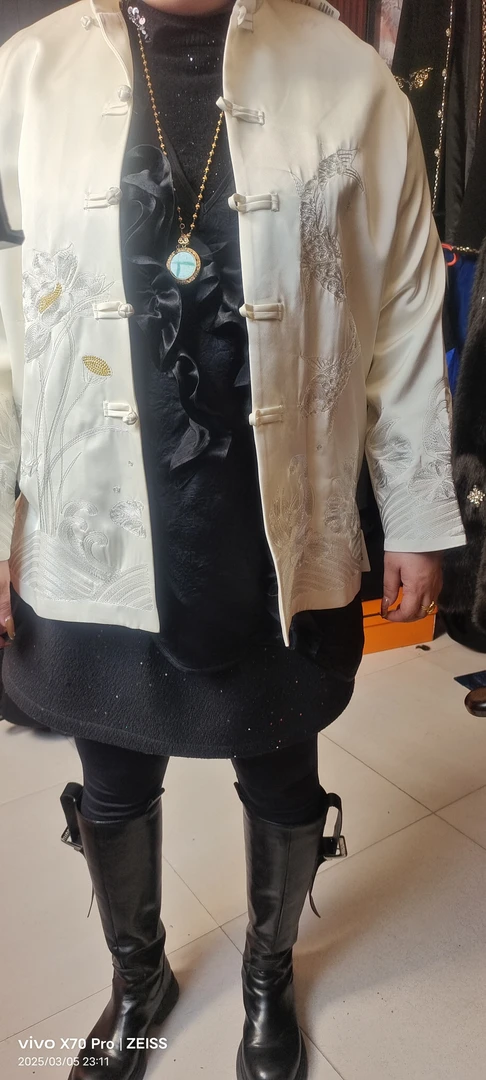 新中式金线刺绣棉服女国风设计夹棉保暖宽松外套冬季