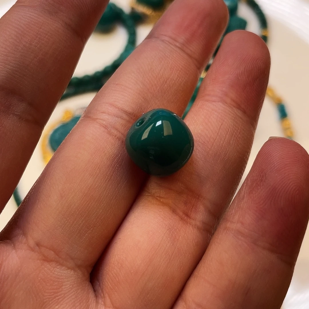 绿松石未镶嵌原矿绿松石