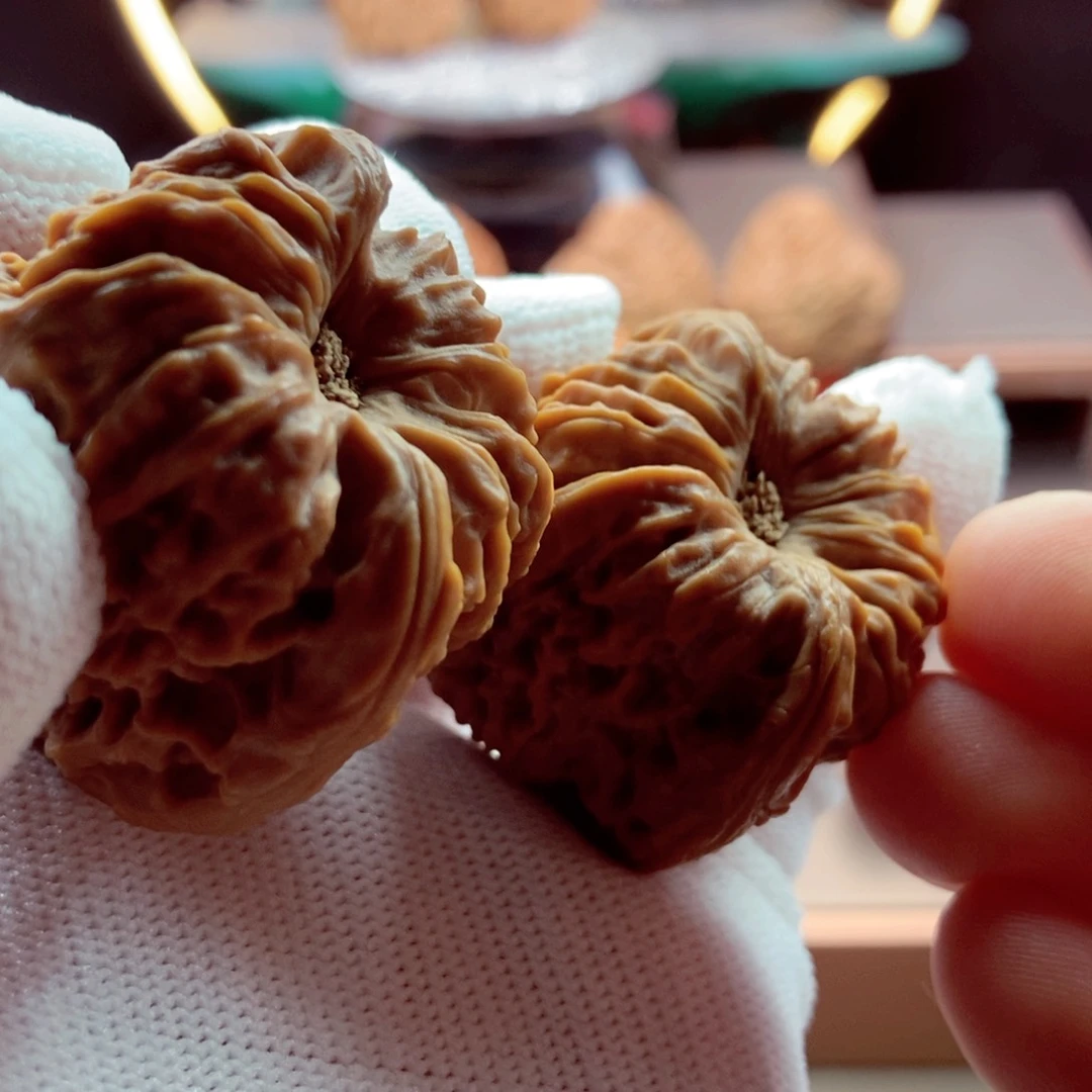 文玩核桃把件拉丝大深凹39.6尺41.5克