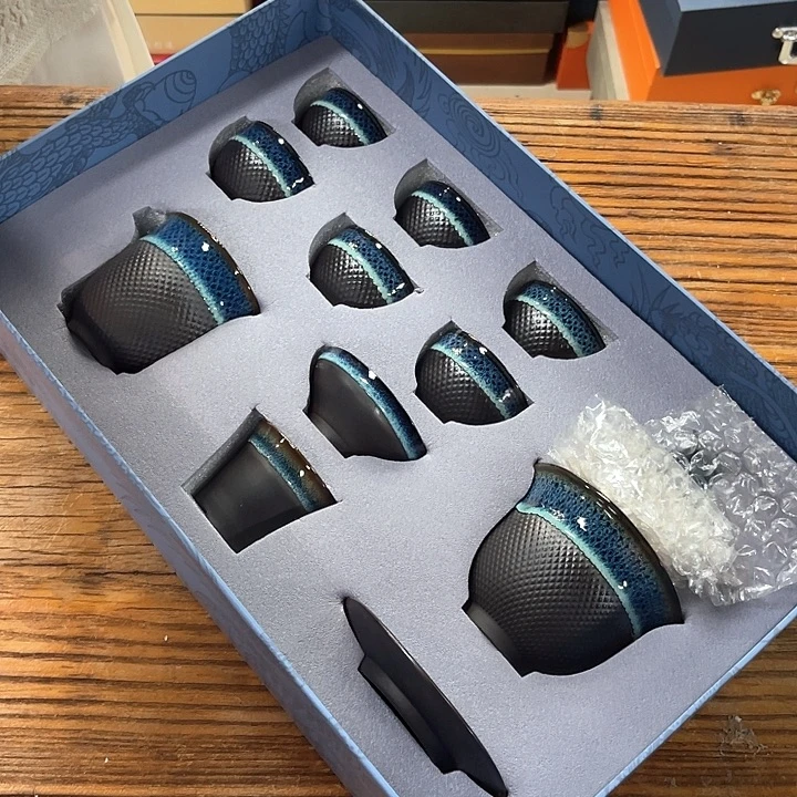 孤品茶具套装等。