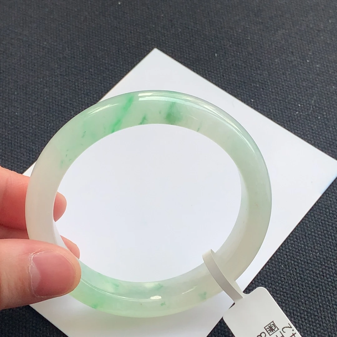 翡翠未镶嵌手镯29号