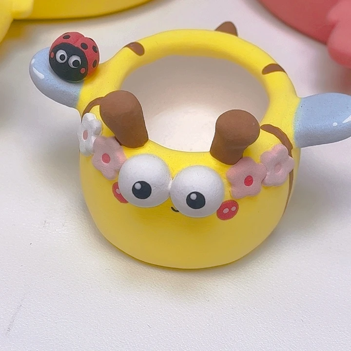 ᐝ***࿐蜜蜂花盆。 999999999