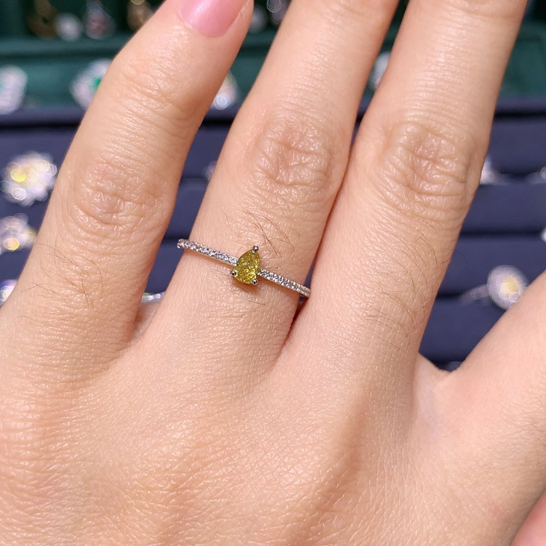 【闪购商品】钻石戒托铂Pt950镶嵌钻石戒指