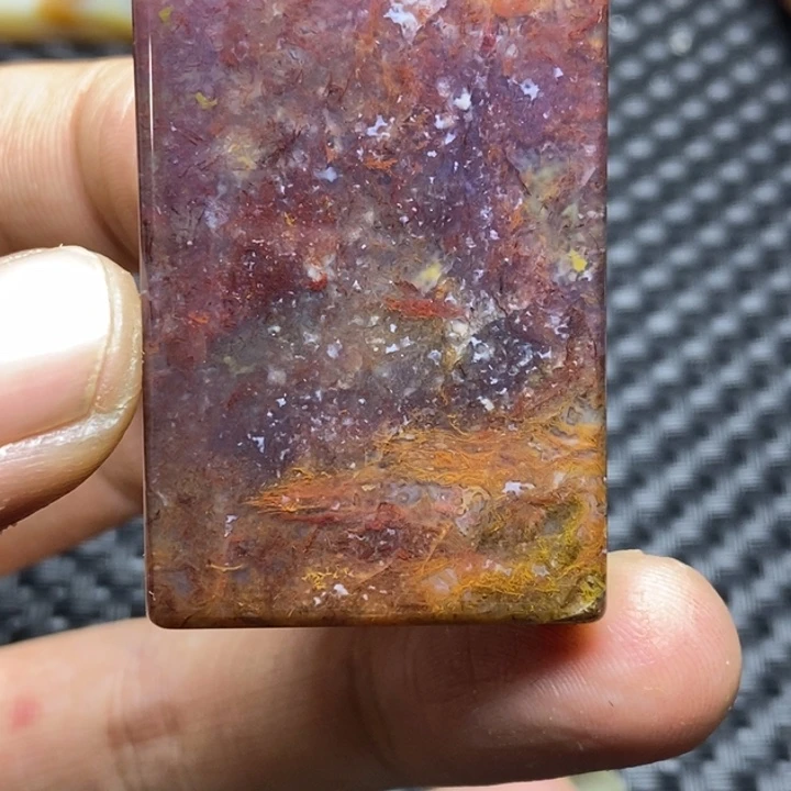 玛瑙/玉髓颈饰未镶嵌史****2