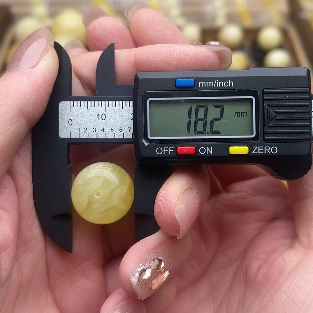 琥珀未镶嵌裸石蜜蜡白花墩子鸽