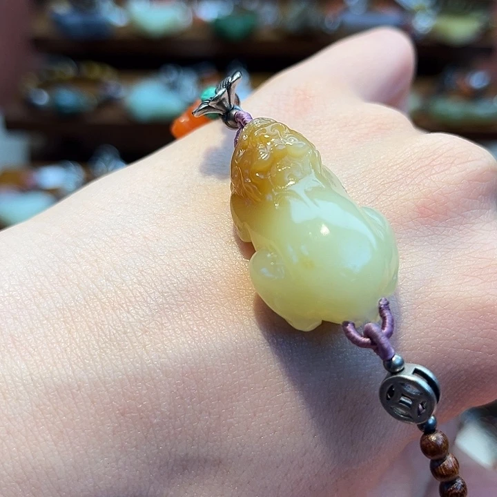 请***扰和田玉未镶嵌手链