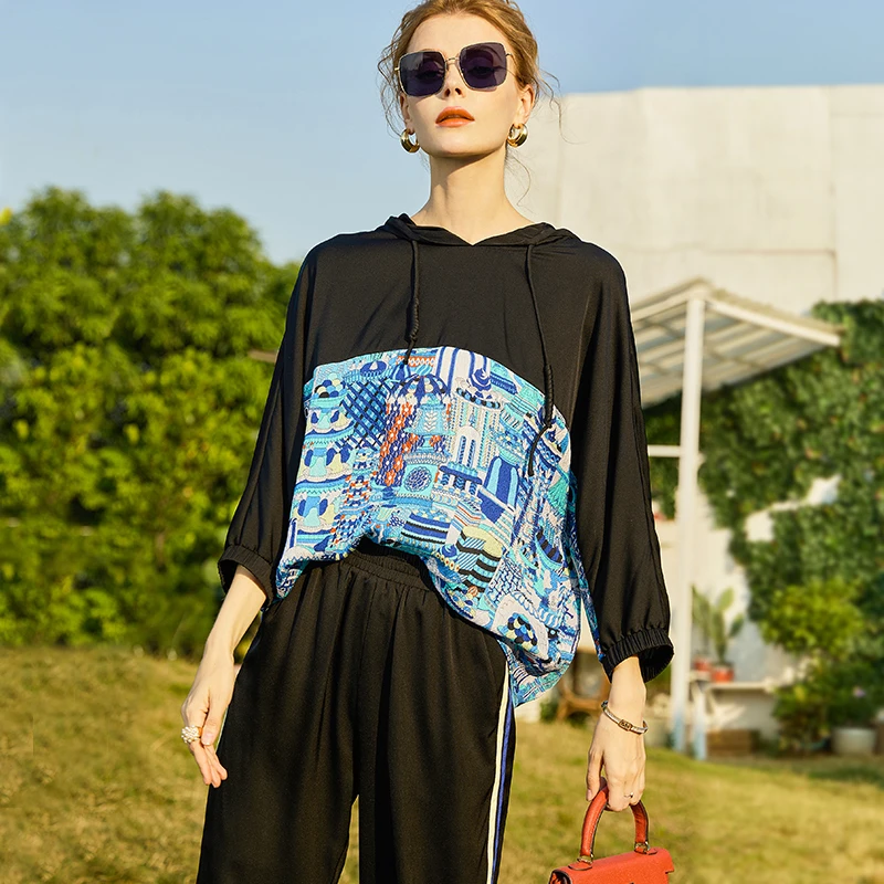 Z6902真丝套装女桑蚕丝休闲外穿时尚洋气拼接印花连帽两件套