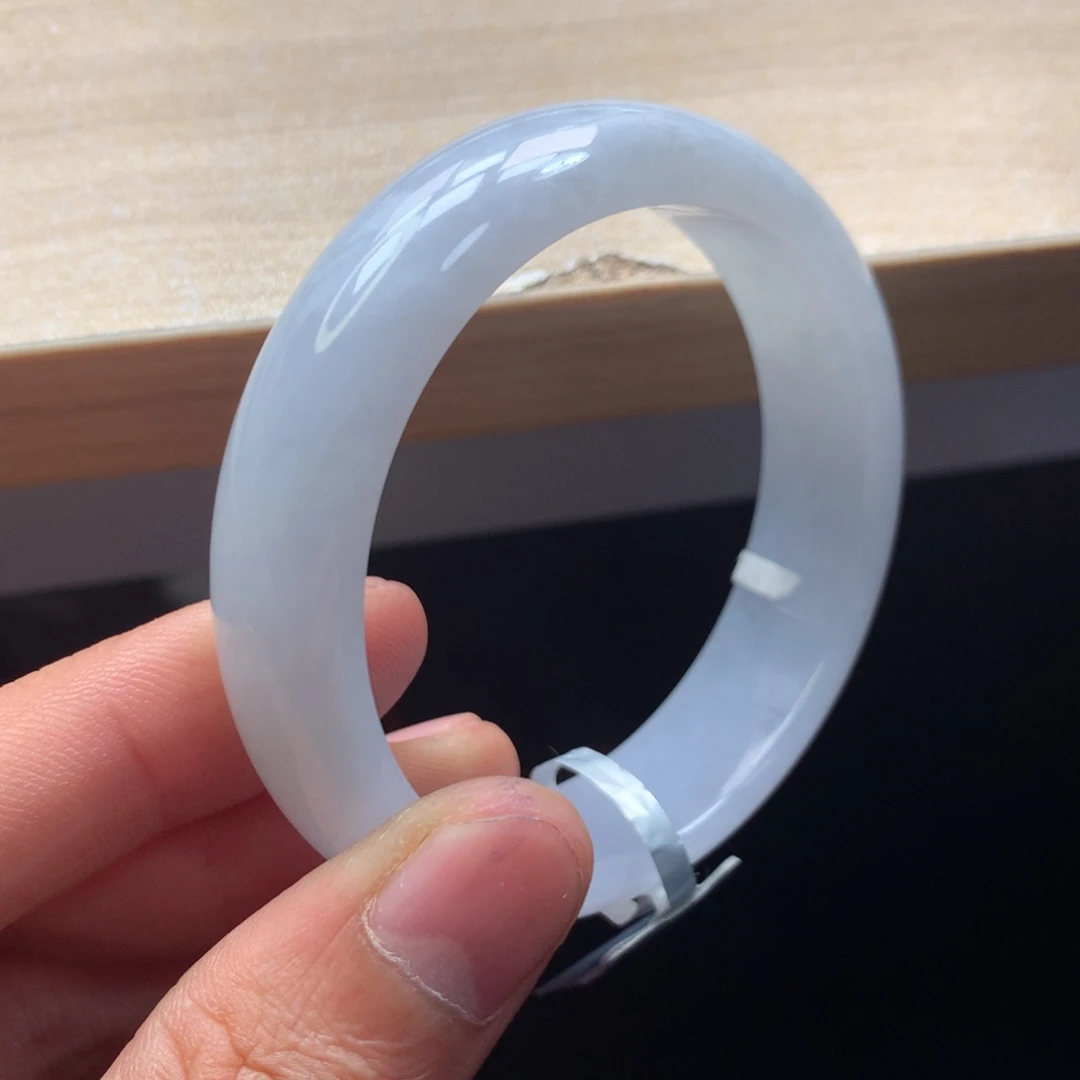 未镶嵌手镯翡翠手镯