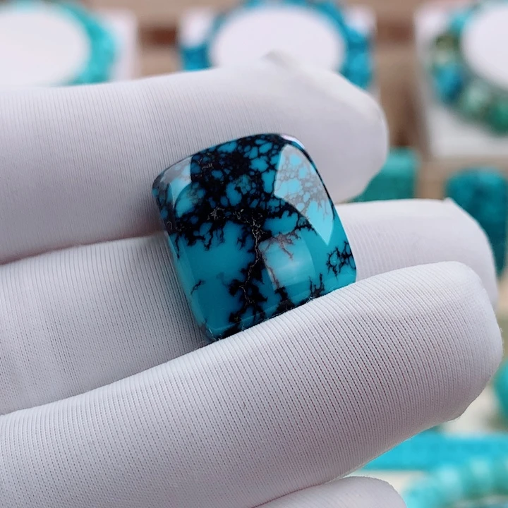 绿松石未镶嵌挂件