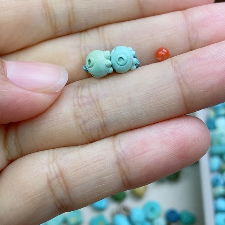 南红玛瑙未镶嵌珠宝奇石