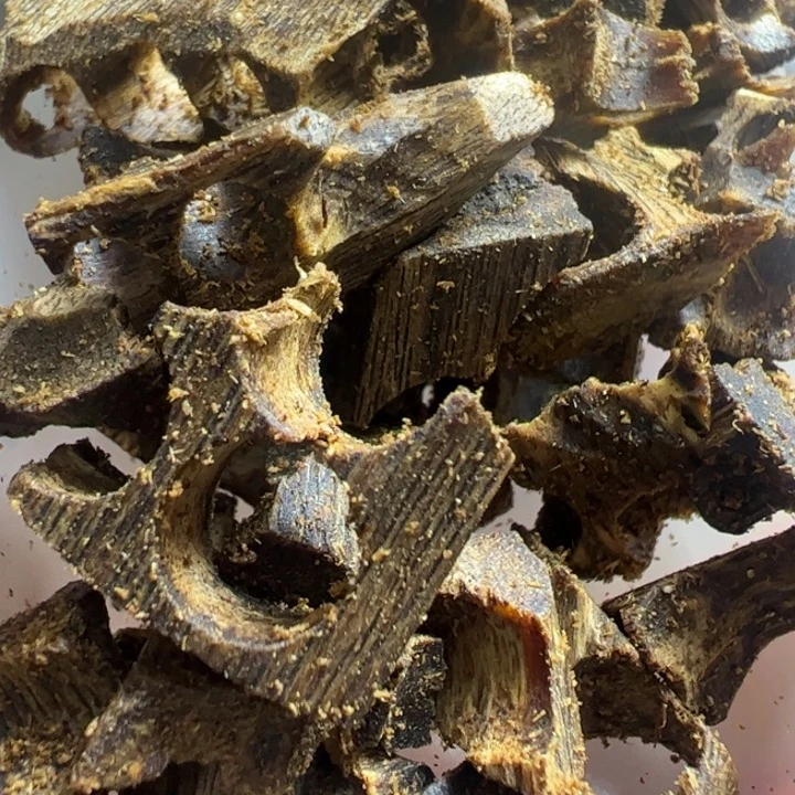 沉香碎屑沉香海南金沙叶高油米粒50克