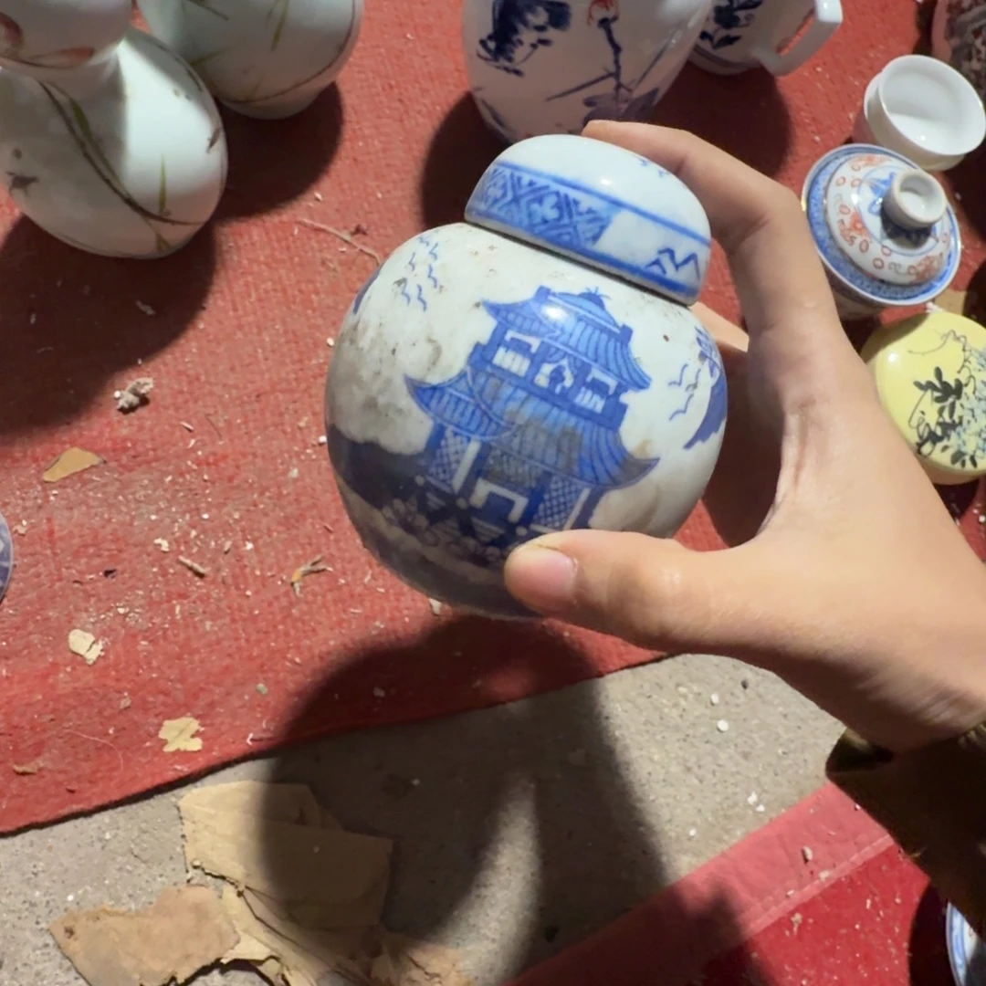 景德镇的陶瓷瓷器