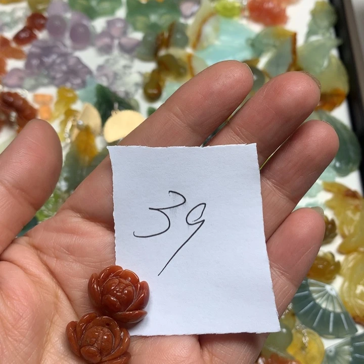 蛇纹石玉耳钉足银镀金镶嵌8*