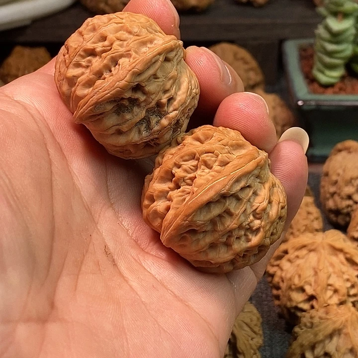 S***U文玩核桃吊坠全品无修无药山字尖磨盘40